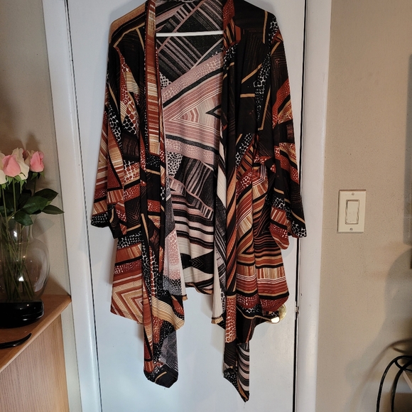 Blouse - Picture 2 of 2